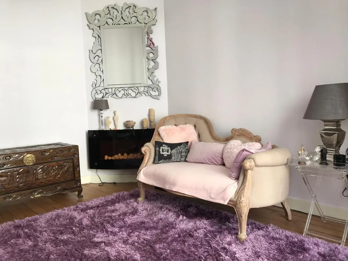 Apartment Superbe Appartement Proche De La Butte Montmartre Paris